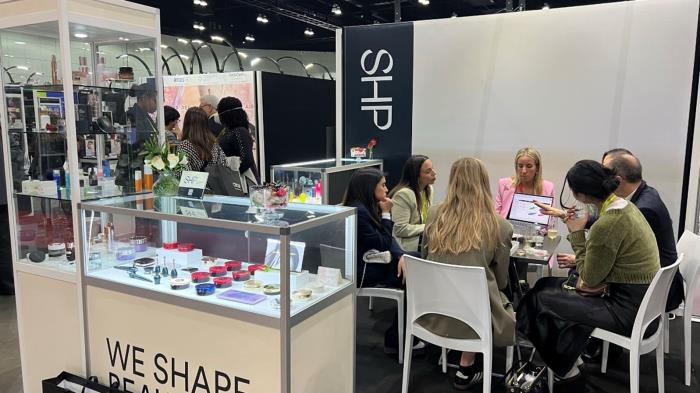 SHP Exhibition Review: MakeUp in Los Angeles